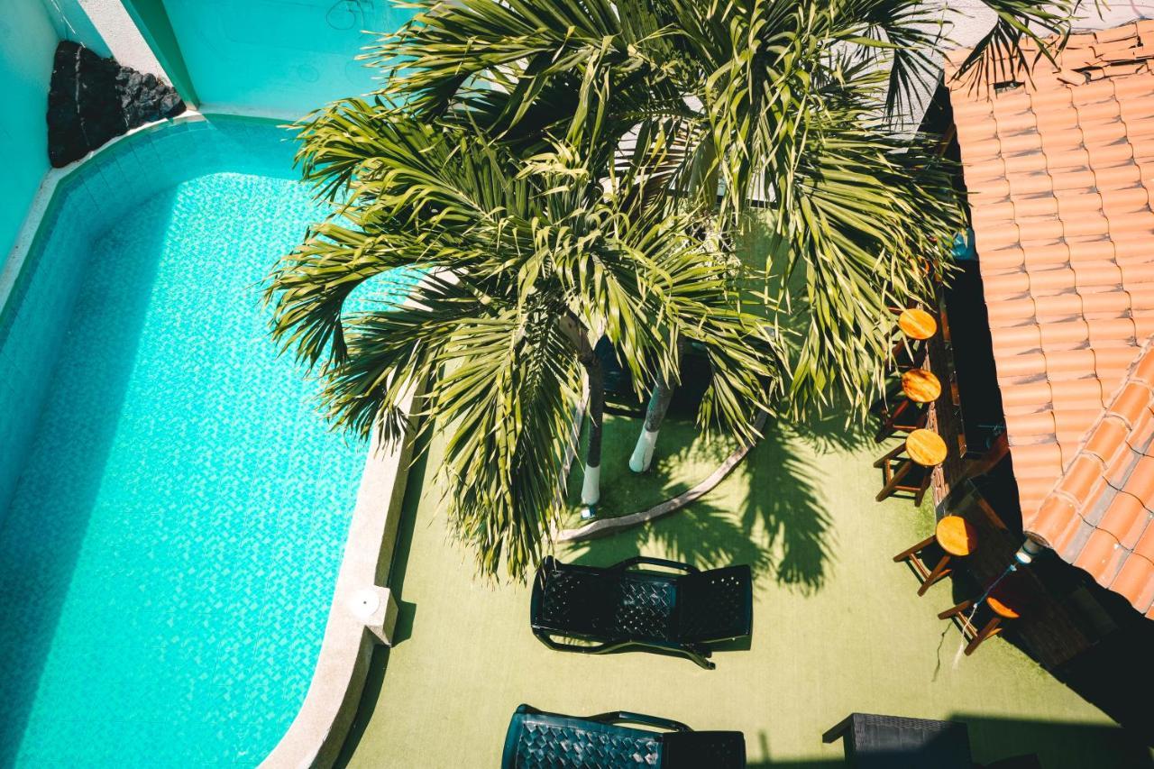 Hotel Manta Beach Madrigal Exterior foto